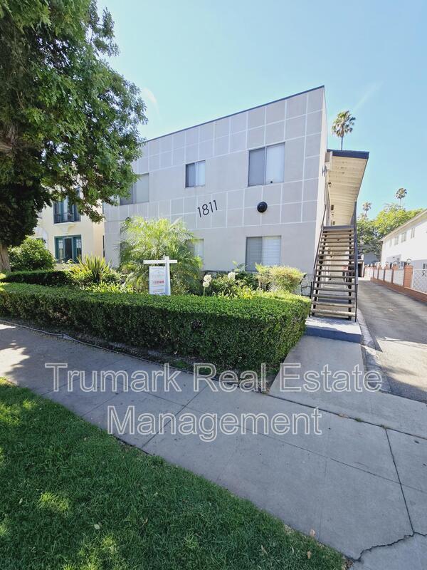 Primary Photo - 1811 Huntington Dr