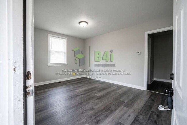 Building Photo - 171 Munson Dr
