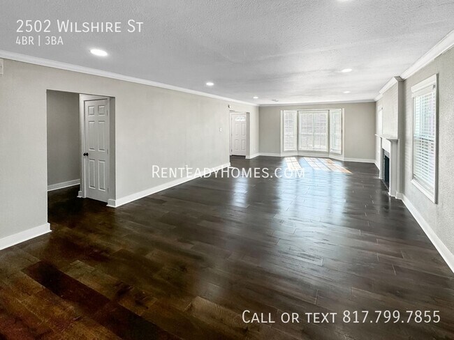 Building Photo - 2502 Wilshire St