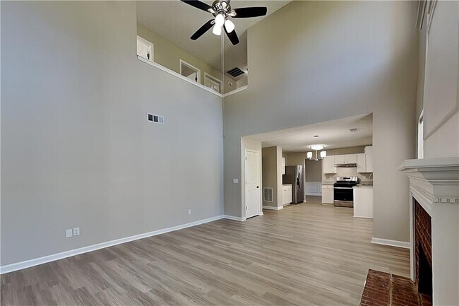 Foto del edificio - 1618 Sparrow Wood Ln SW