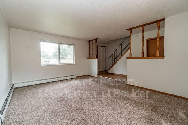 Building Photo - 2137 Dexter Dr