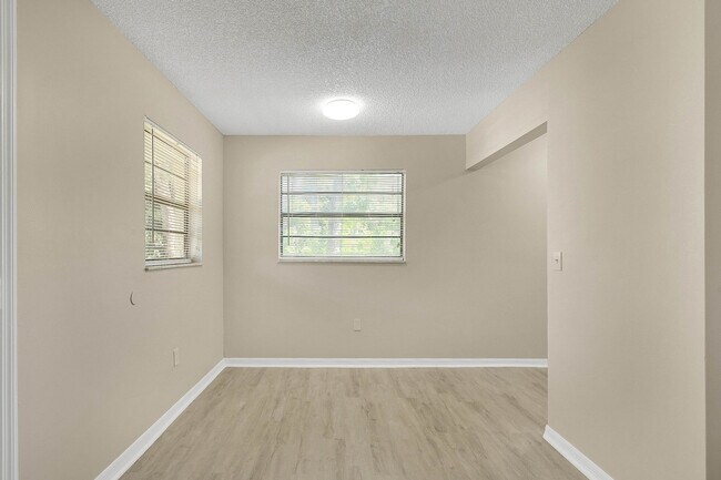 Comedor - Parrott's Landing Apartments