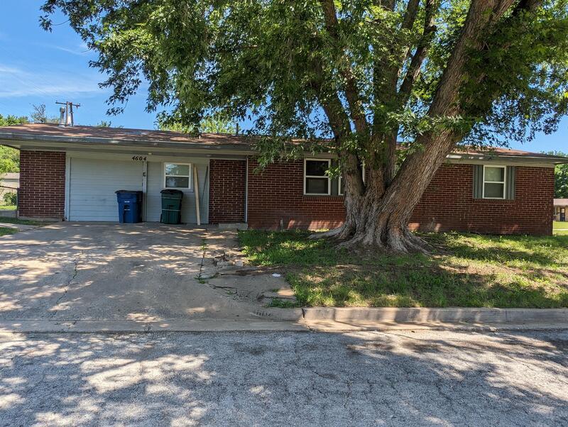 Primary Photo - 4604 N Trenton Ave