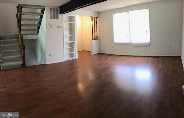 Foto del edificio - 9117 Turtle Dove Ln