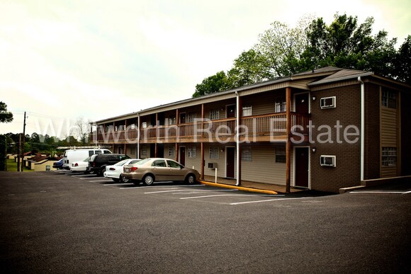 Building Photo - 1112 Hargrove Rd