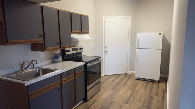 Building Photo - 27 Hege Drive