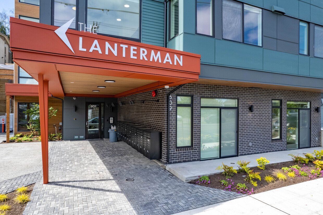 Foto principal - Lanterman Apartments