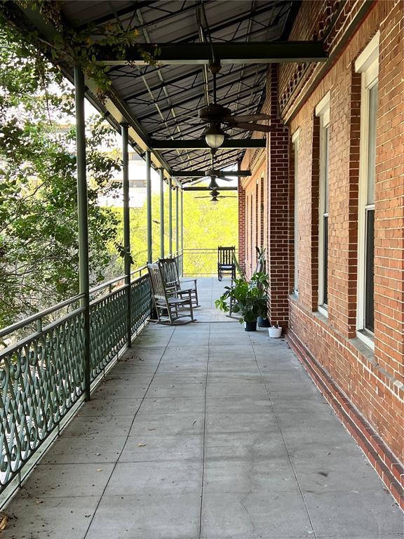 Foto del edificio - 1209 N Franklin St