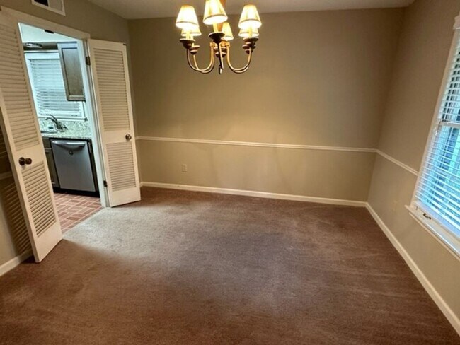 Building Photo - 3BD/2BA Home located in Germantown!