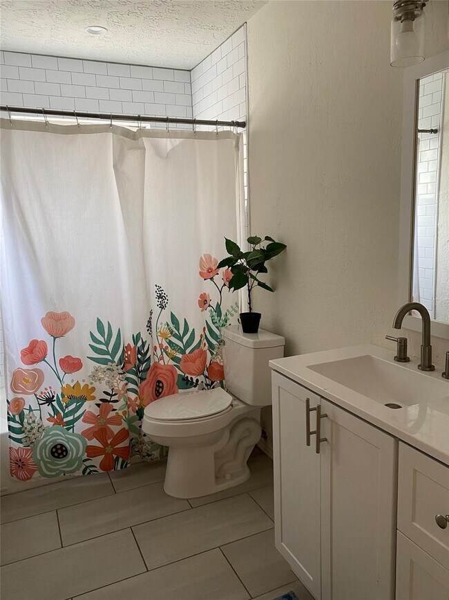 Foto del edificio - 4807 Coltwood Dr