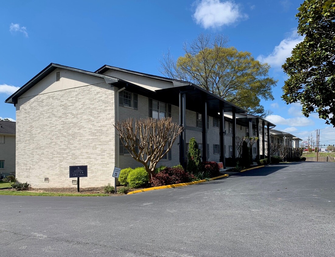 Midwood Forest Apartments Apartments - Forest Park, GA | Apartments.com