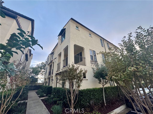 Foto del edificio - 21406 Dahlia Ct