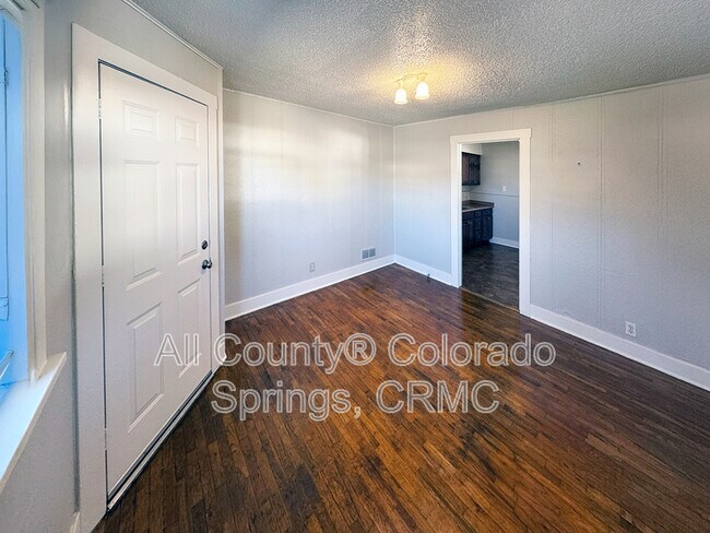 Foto del edificio - 1431 W Kiowa St