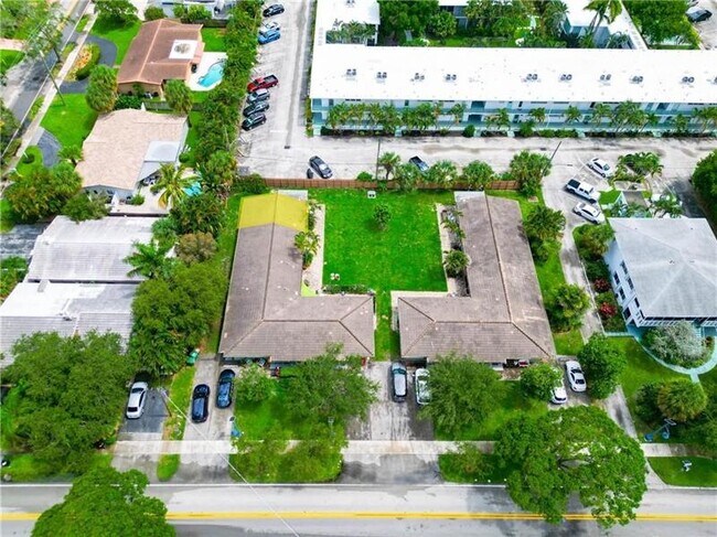 Foto del edificio - 2170 NE 44th St