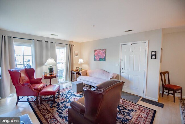 Foto del edificio - 152 Brookland Ct