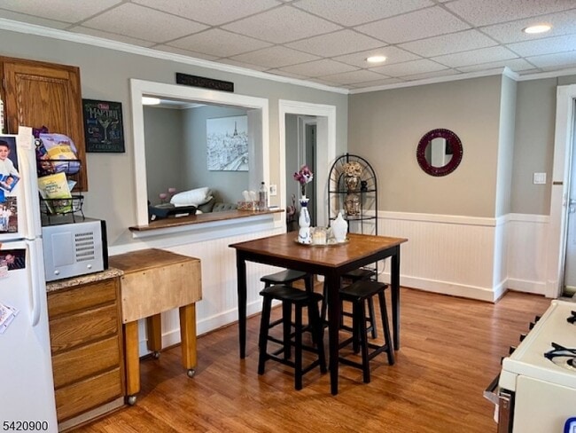 Foto del edificio - 96 Ridgedale Ave