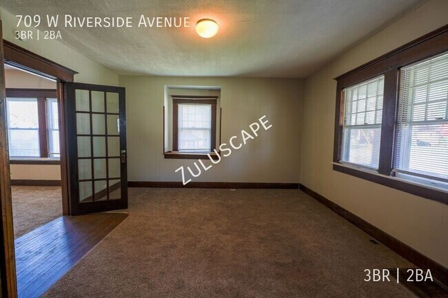 Foto del edificio - 709 W Riverside Ave