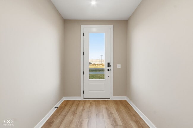 Building Photo - 426 Elite St