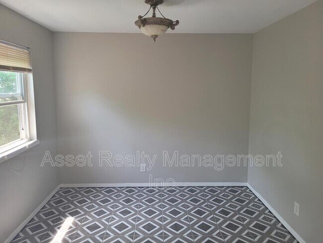 Foto del edificio - 5008 O Barr Rd