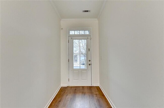 Building Photo - 979 Parkside Wood Ct