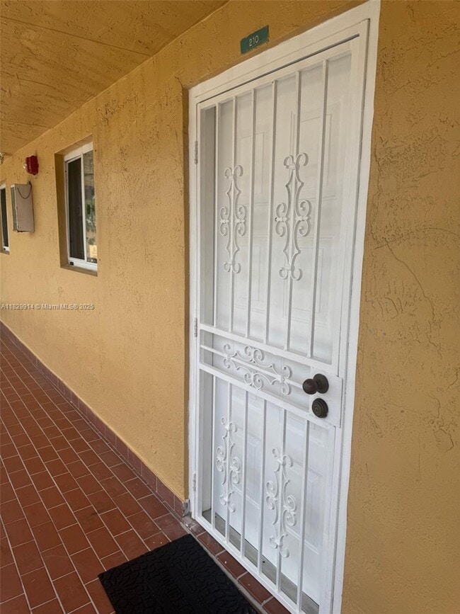 Building Photo - 7965 W 30th Ct