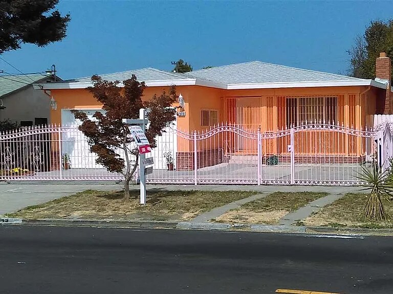 Foto del edificio - 2849 Rheem Ave