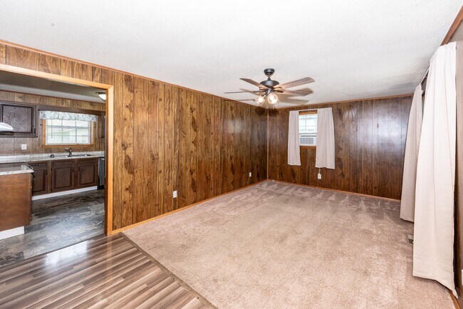 Foto del edificio - 2317 Piney Grove Church Rd