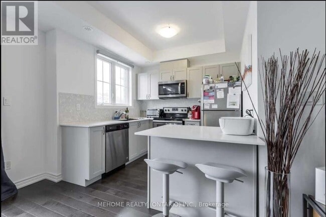 Building Photo - 199 Pine Grove Rd