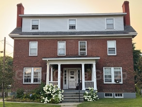 Building Photo - 28 S Williams St