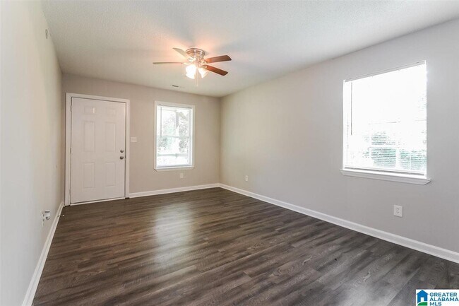 Foto del edificio - 2313 Wesley Ave SW