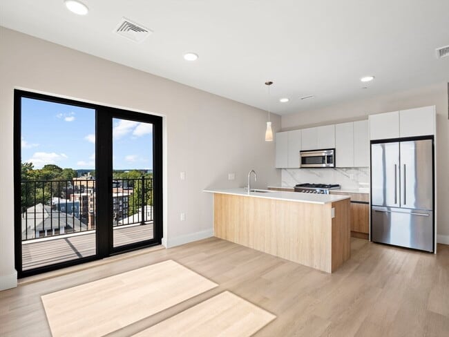 Foto del edificio - 249 Corey Rd