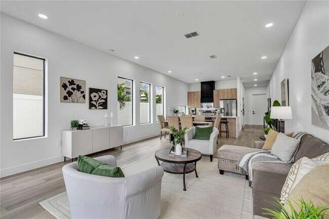 Foto del edificio - 1625 9th Ave N