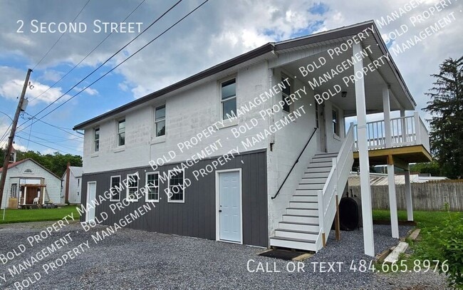 2 Second Street- - 2 Second Street- House