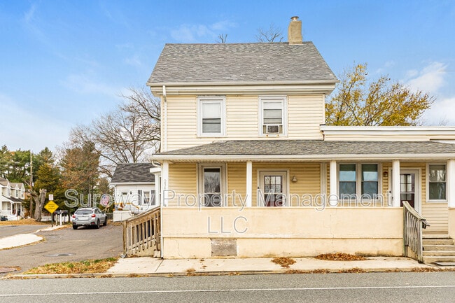 Foto del edificio - 238 N Main St