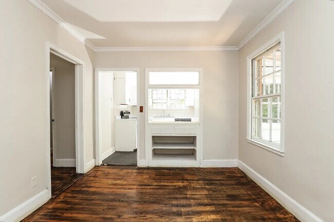 Building Photo - Room in Duplex on S Josephine Boyd St
