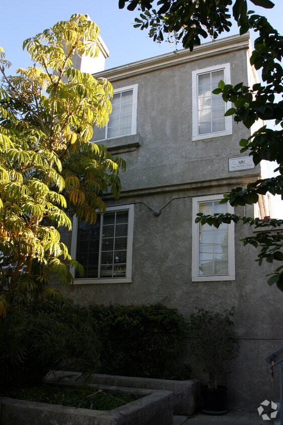 Foto del edificio - 1200 Belmont Ave