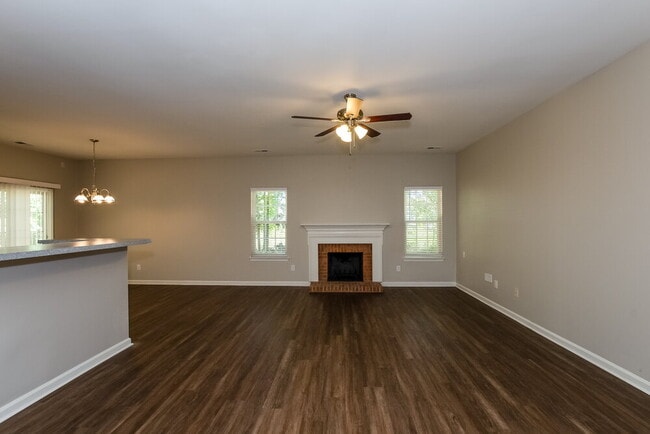 Foto del edificio - 11430 Northwoods Forest Dr