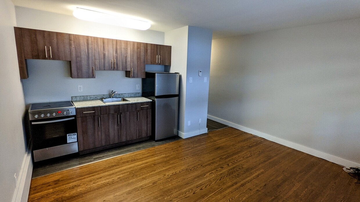 Photo principale - 85-85 Hargrave St