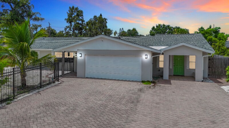 Foto principal - 2424 Whippoorwill Cir