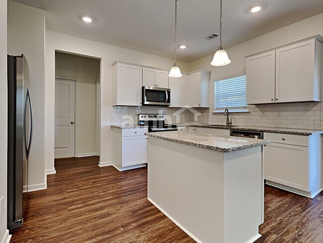 Foto del edificio - 145 Cheatham Hill Ln
