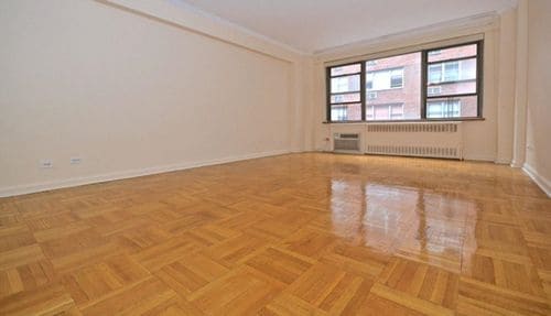 Primary Photo - 425 E 55th St