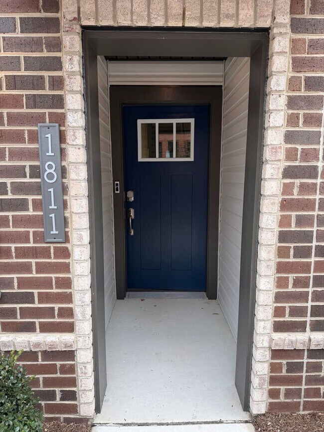 Building Photo - Newly Constructed 3bed/3.5 bath townhome available in fall!