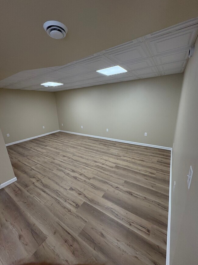 Foto del edificio - 1100 Valley Club Rd
