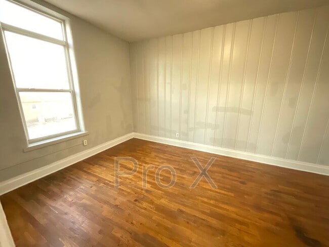 Building Photo - 34 S Main St