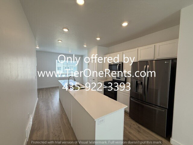 Building Photo - NO DEPOSIT option available for qualified renters