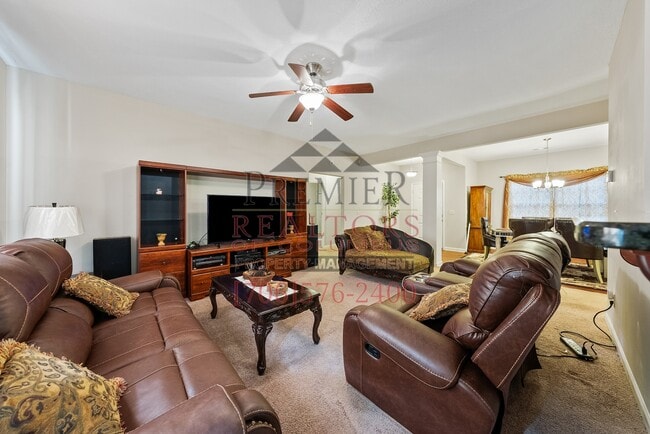 Building Photo - 5116 Magazine Ln