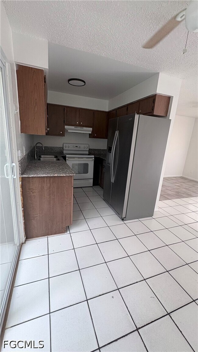 Foto del edificio - 5558 Ninth Ave