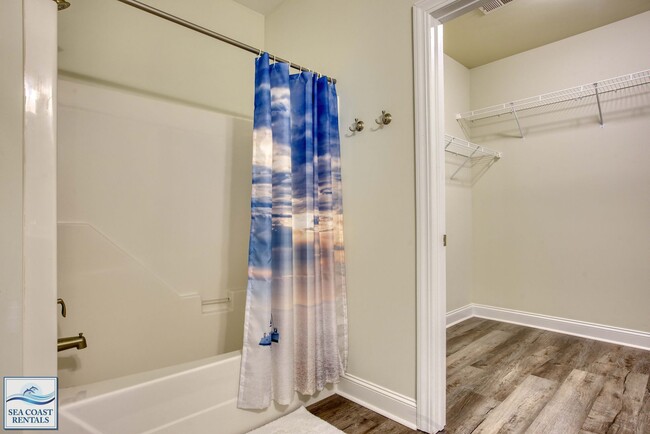 Building Photo - 320 Topsail Landing