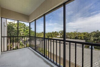 Building Photo - 900 Arbor Lake Dr