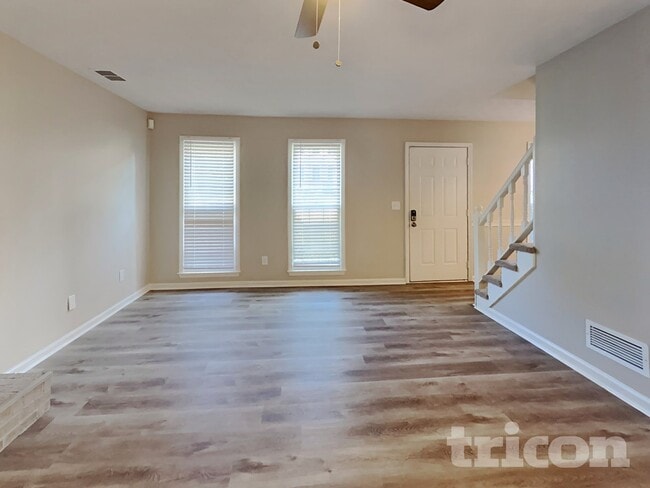 Building Photo - 1182 Plunkett Way